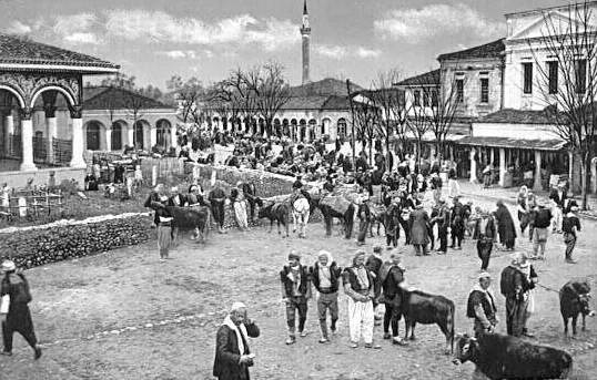 Pamje e qytetit Tirana 2