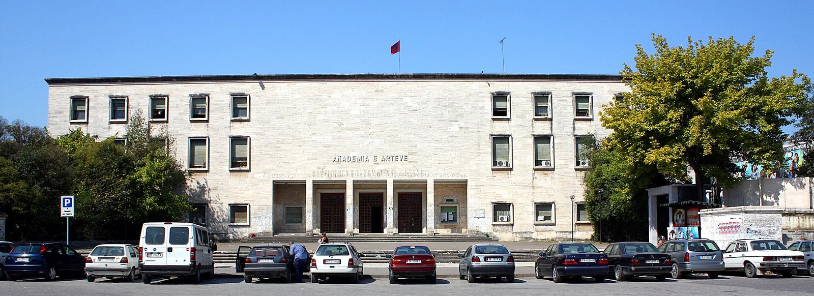 Pamje e qytetit Tirana 3